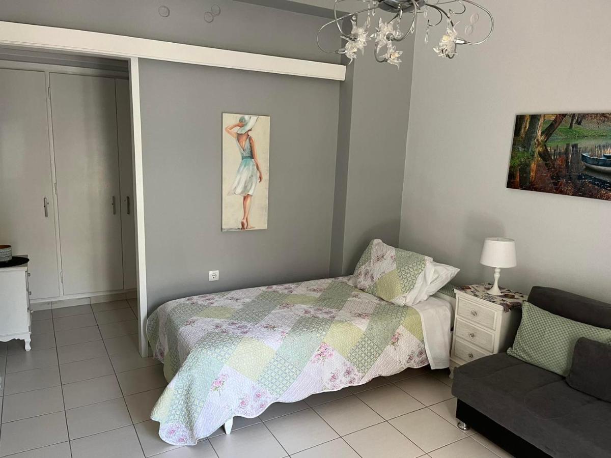 Sea View Apartments Near Athens Airport 02 아르테미다 외부 사진
